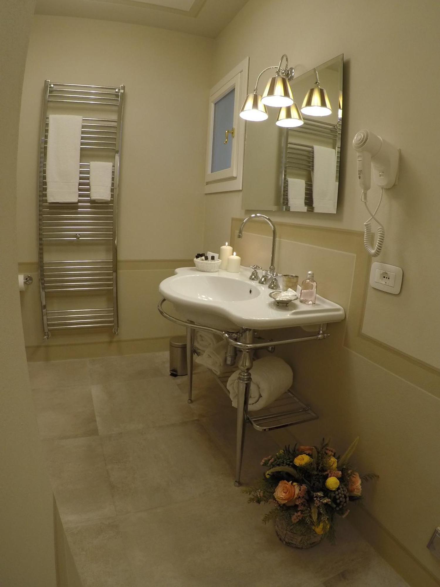 Bed and breakfast Palazzo Della Stufa Residenza D'epoca Florencia